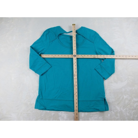 Disney Shirt Womens Medium Green Mickey Mouse Long Sleeve Key Hole‎ Casual* - Picture 6 of 9